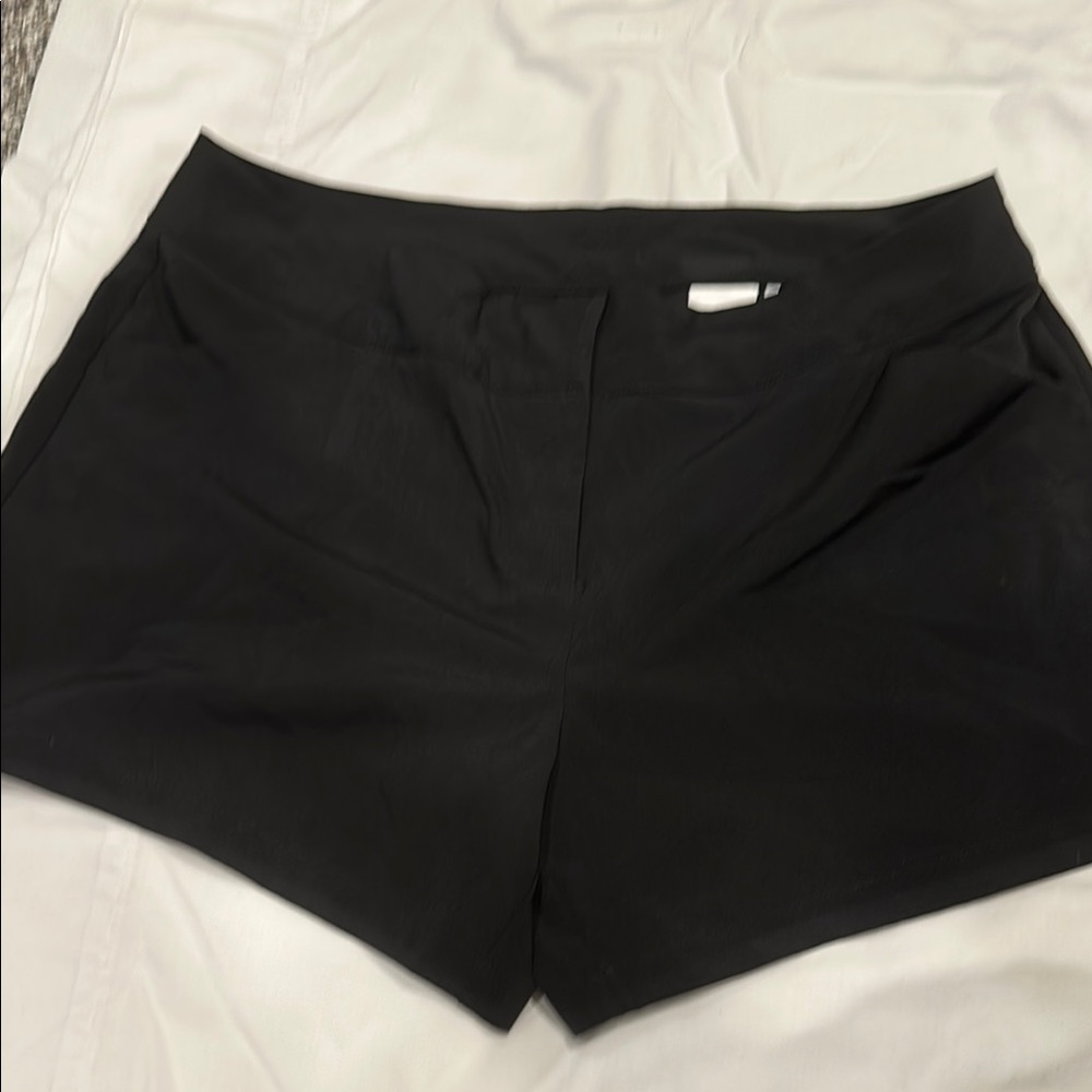 Callaway Black High Waist Shorts with Tailored Fit